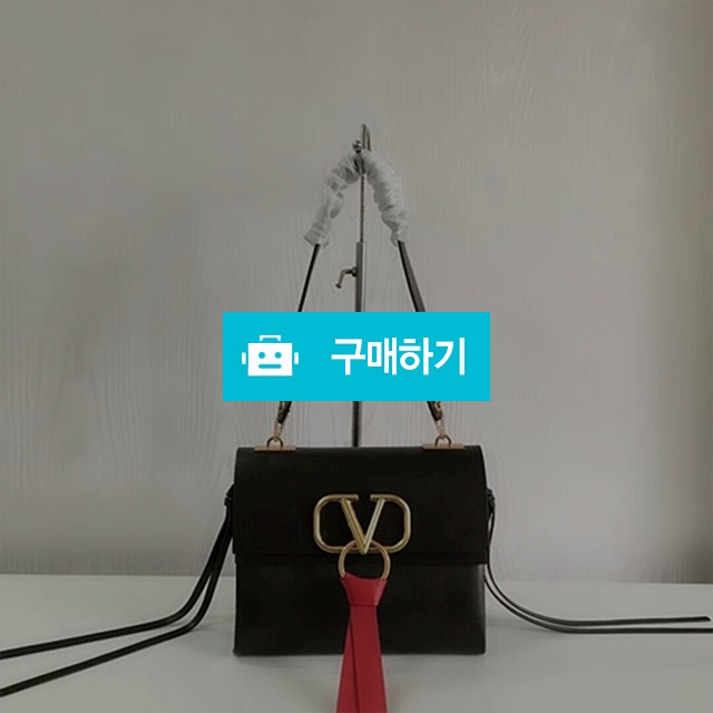 발렌티노 신상 숄더백 (해외배송) / 럭소님의 스토어 / 디비디비 / 구매하기 / 특가할인