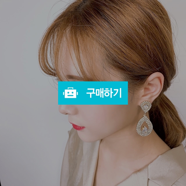 큐빅크리스탈골드킹드롭귀걸이 / 언니팔찌내귀걸이 / 디비디비 / 구매하기 / 특가할인