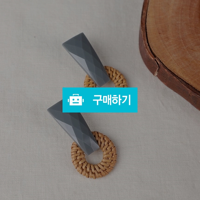 클라우드 라탄 여름 바캉스 귀걸이 / 메르봉봉 / 디비디비 / 구매하기 / 특가할인