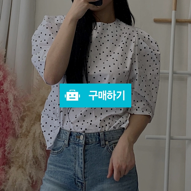 동네언니야 퍼프 셔링 도트 블라우스 / 동네언니야 / 디비디비 / 구매하기 / 특가할인