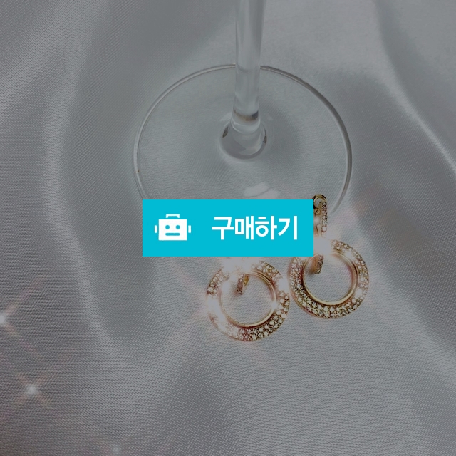 롤란드골드투링큐빅귀걸이 / 언니팔찌내귀걸이 / 디비디비 / 구매하기 / 특가할인
