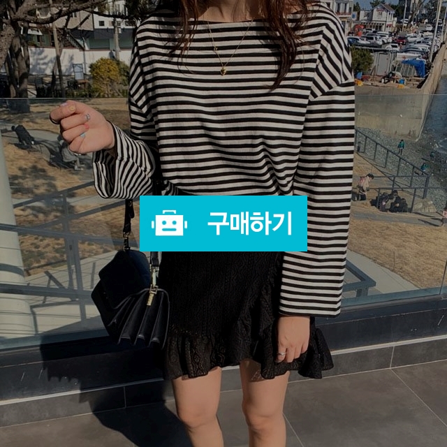 여자 루즈핏 보트넥 단가라 스트라이프 티셔츠 / 플레른2님의 스토어 / 디비디비 / 구매하기 / 특가할인