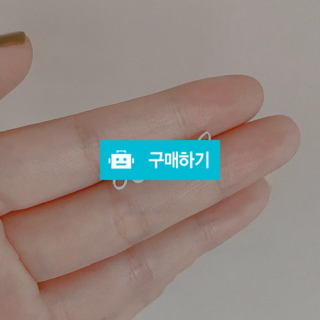 [HO]미니 심플 나비 귀걸이[실버925] / elrismall님의 스토어 / 디비디비 / 구매하기 / 특가할인