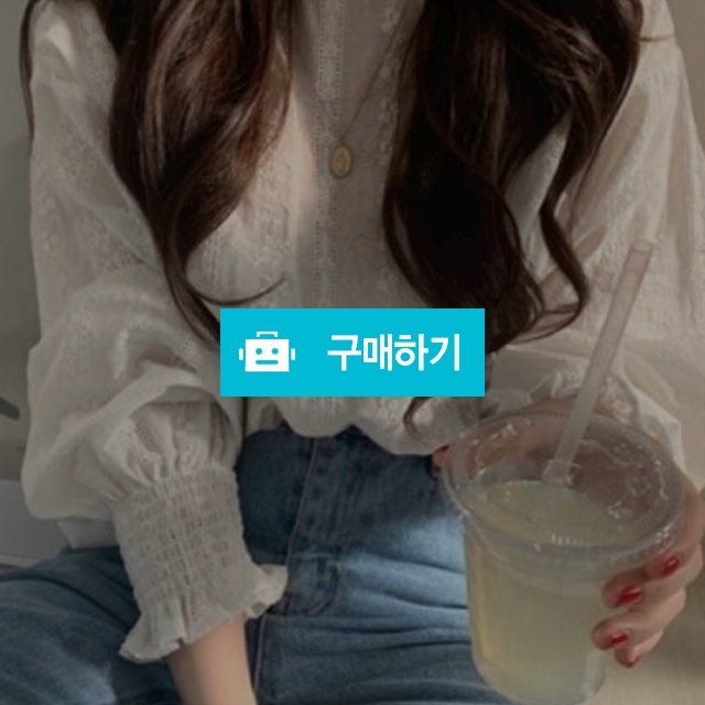펀칭 레이스 자수 블라우스 / 어썸미앤유 / 디비디비 / 구매하기 / 특가할인
