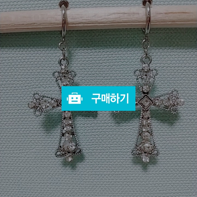십자가 귀찌 (귀걸이 가능) / 보니따님의 스토어 / 디비디비 / 구매하기 / 특가할인