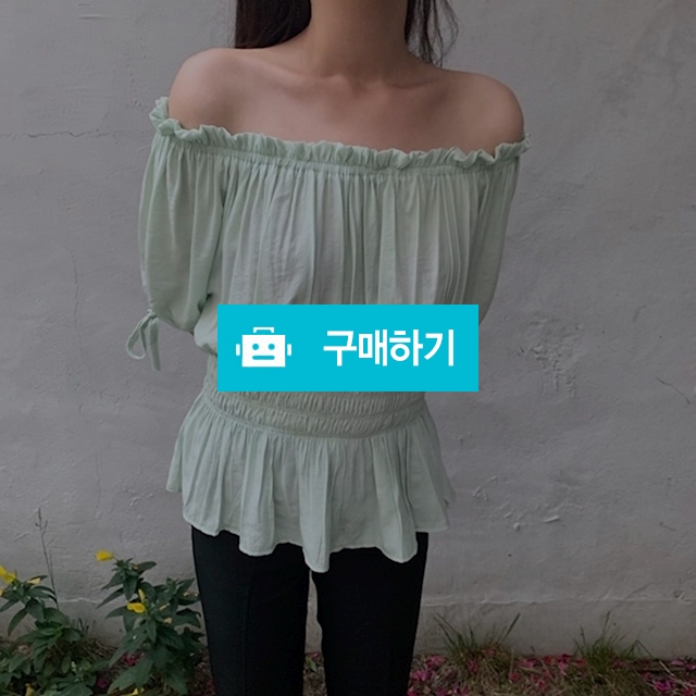 주름 스모크 오프숄더 블라우스 / 러브피기님의 스토어 / 디비디비 / 구매하기 / 특가할인