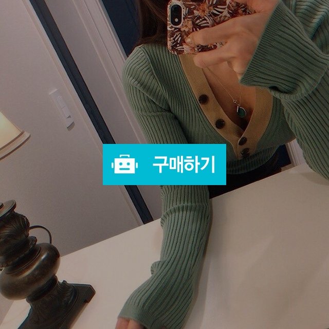 단추 배색 브이넥 골지 니트 / 캡티베이트님의 스토어 / 디비디비 / 구매하기 / 특가할인