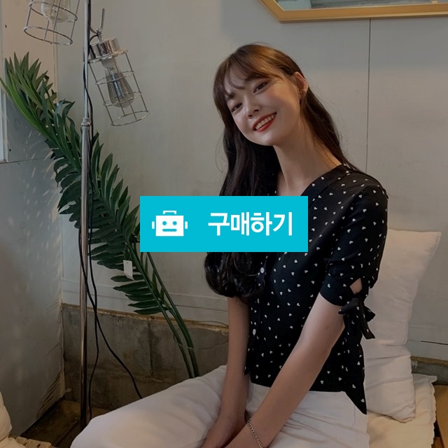 하트 땡땡이 크롭 블라우스 / 러브피기님의 스토어 / 디비디비 / 구매하기 / 특가할인