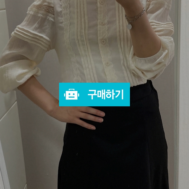 허밍 블라우스  / 지영쌀롱 / 디비디비 / 구매하기 / 특가할인