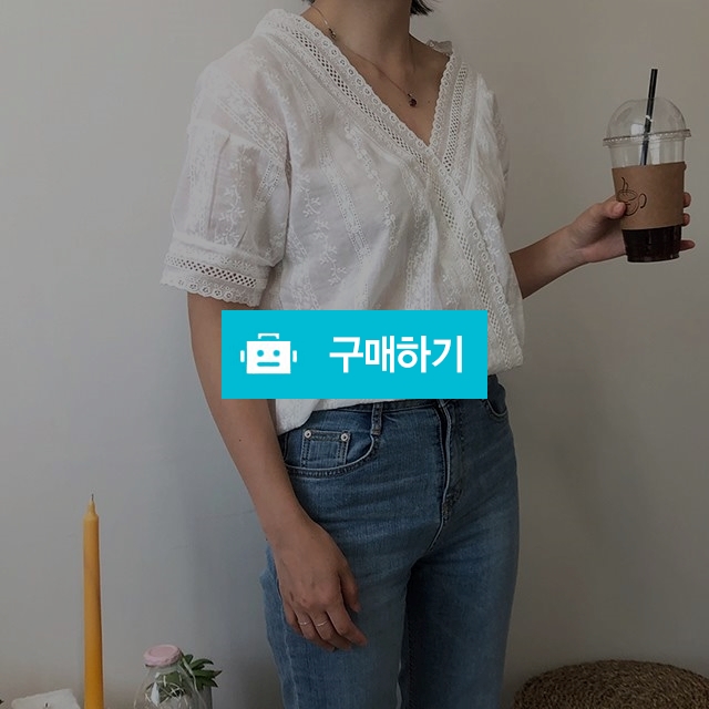 브이넥 펀칭 시스루 블라우스 / 드프로젝트 / 디비디비 / 구매하기 / 특가할인