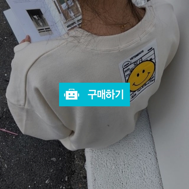 댐 스마일 맨투맨 / 뭉실마켓 / 디비디비 / 구매하기 / 특가할인