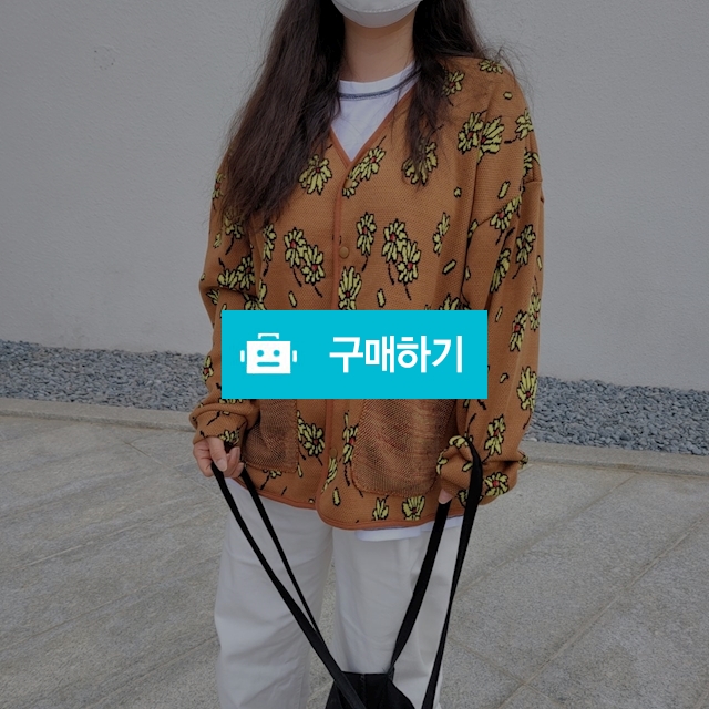 박시핏 브이 데이지 플라워 니트 가디건 / 쏘울미의 톡톡 스타일 / 디비디비 / 구매하기 / 특가할인