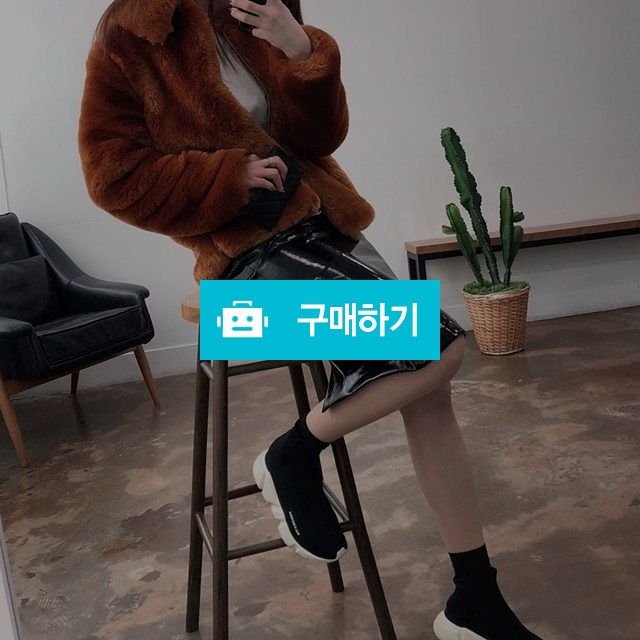 레더 슬림핏 일자핏 애나멜 코팅스커트 / 어반라벨님의 스토어 / 디비디비 / 구매하기 / 특가할인