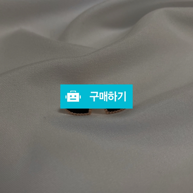 써지컬스틸블랙하트귀걸이 / 얄라차 / 디비디비 / 구매하기 / 특가할인