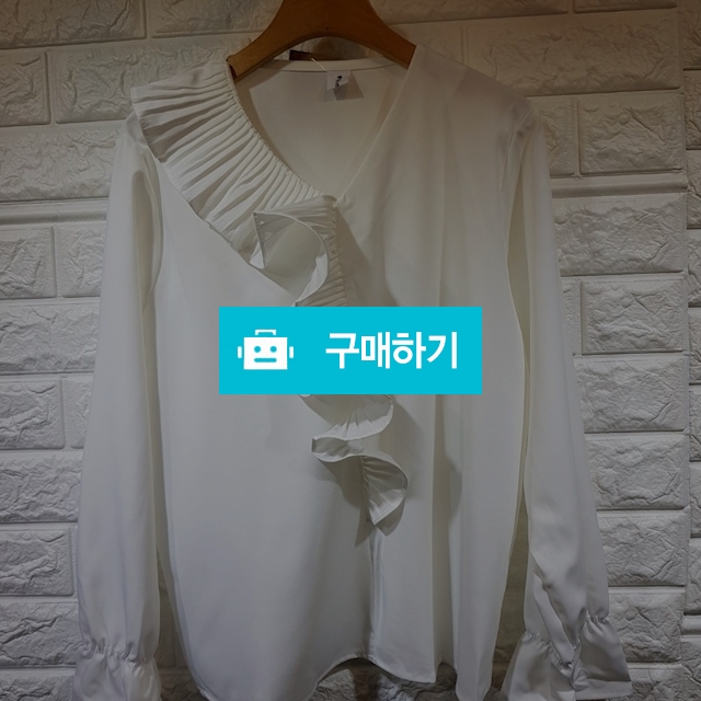 언발프릴블라우스 / 핸갱이님의 스토어 / 디비디비 / 구매하기 / 특가할인