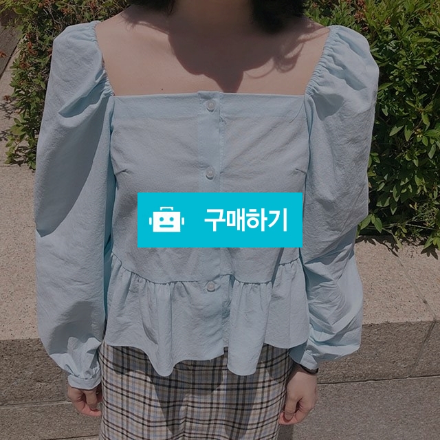 오프숄더 스퀘어넥 블라우스 / daymooa님의 스토어 / 디비디비 / 구매하기 / 특가할인