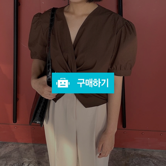 [마인드식스]반팔 꼬임 퍼프 블라우스 / 마인드식스 / 디비디비 / 구매하기 / 특가할인