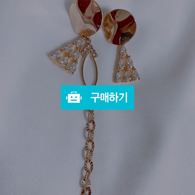 트라이앵글 큐빅 귀걸이 / charmant96님의 스토어 / 디비디비 / 구매하기 / 특가할인