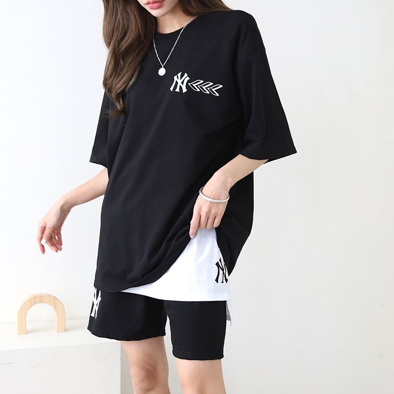 여자 여름 반팔 티셔츠 반바지 트레이닝 세트 로고, 29,800원, 도도해닷컴 [디비디비] 여자 여름 반팔 티셔츠 반바지 트레이닝 세트 로고 | 29... 