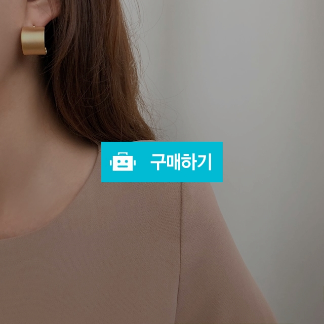 엔틱 반 원형 볼드귀걸이 / 에그시티 / 디비디비 / 구매하기 / 특가할인