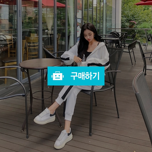 여성 배색 후드집업 / 투홀릭님의 스토어 / 디비디비 / 구매하기 / 특가할인