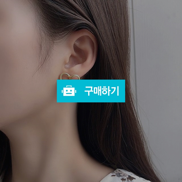 [HO]웨이브 하트라인 귀걸이 / elrismall님의 스토어 / 디비디비 / 구매하기 / 특가할인