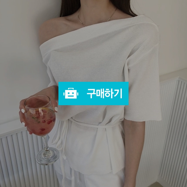 루즈핏 오프숄더 반팔 티셔츠 / 글로제이 / 디비디비 / 구매하기 / 특가할인