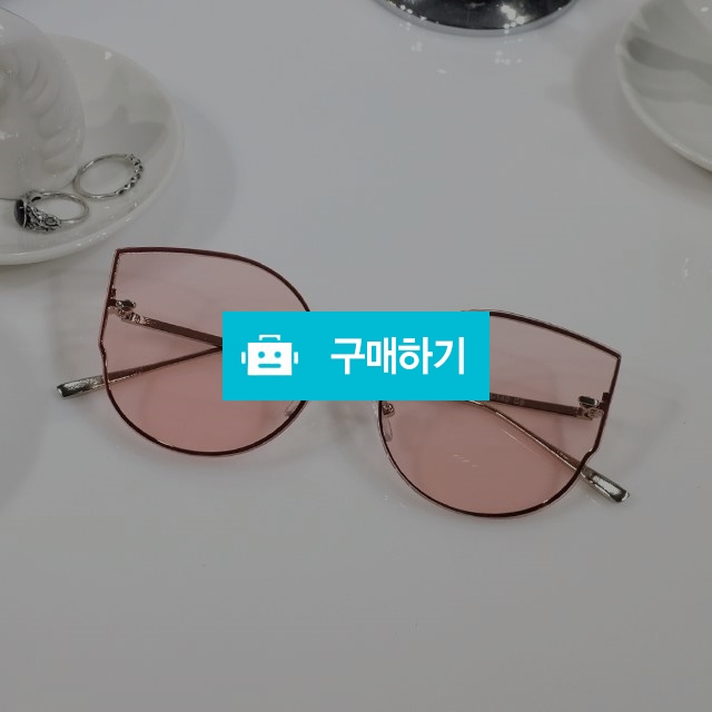 핑크 캣츠아이 틴트 선글라스 BS5113C5 / 바카날리아님의 스토어 / 디비디비 / 구매하기 / 특가할인