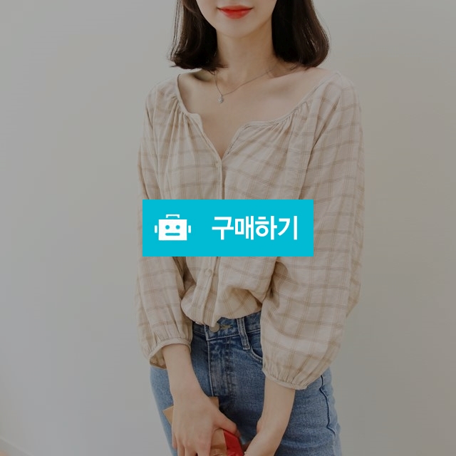 체크 가오리 셔링 와이드넥 루즈핏 블라우스 / 아임모던님의 스토어 / 디비디비 / 구매하기 / 특가할인