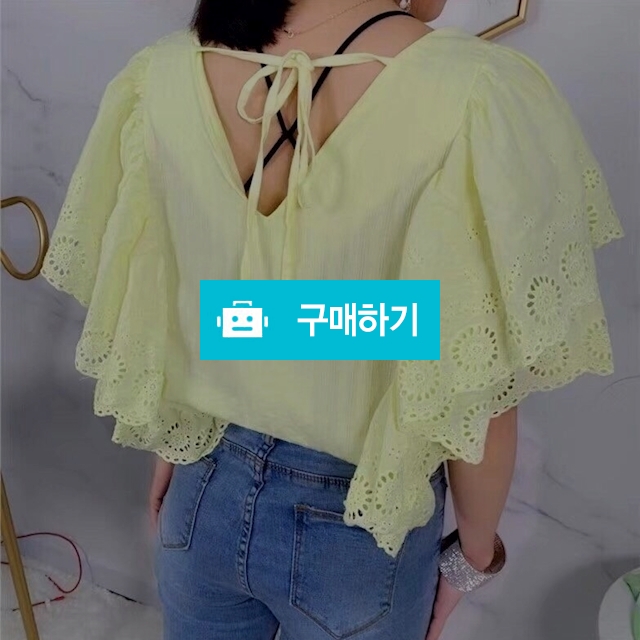 뒤끈 펀칭 날개 블라우스 / 장위동홍당무님의 스토어 / 디비디비 / 구매하기 / 특가할인